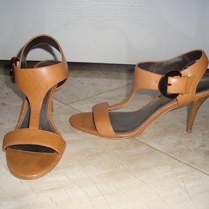 Angelica Shoo Sandals